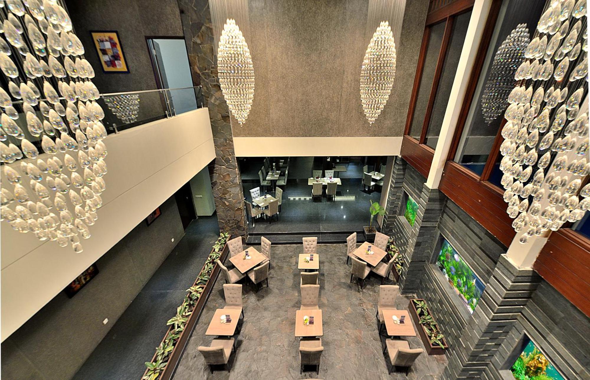 Serela Merdeka By Kagum Hotels Bandung Exterior photo
