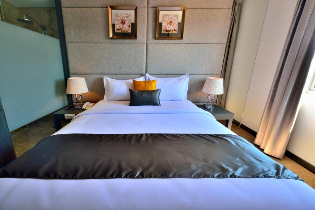 Serela Merdeka By Kagum Hotels Bandung Exterior photo